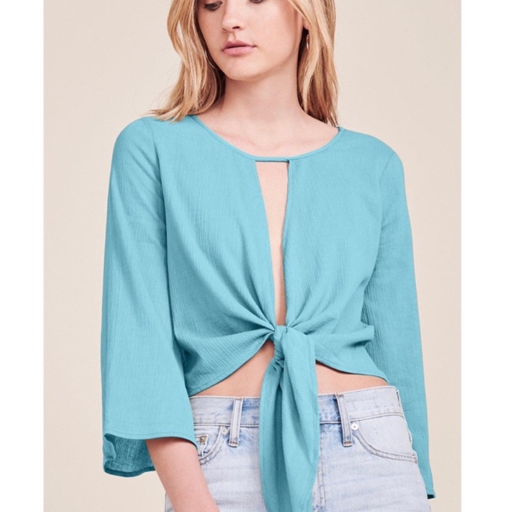 Jack by BB Dakota Lake Blue Front Tie crop Top NWT